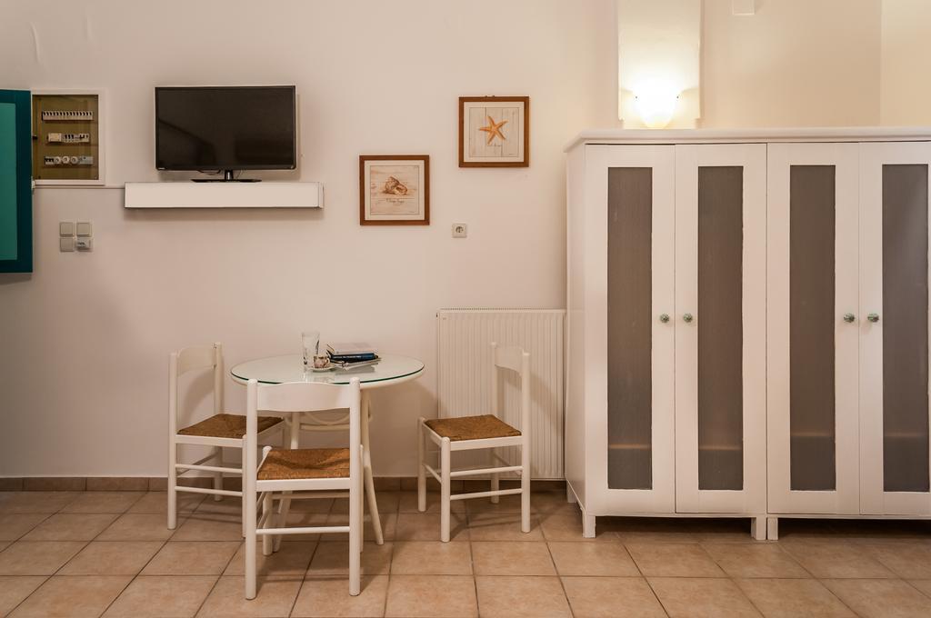 Seaside Apartments Αδάμας Εξωτερικό φωτογραφία