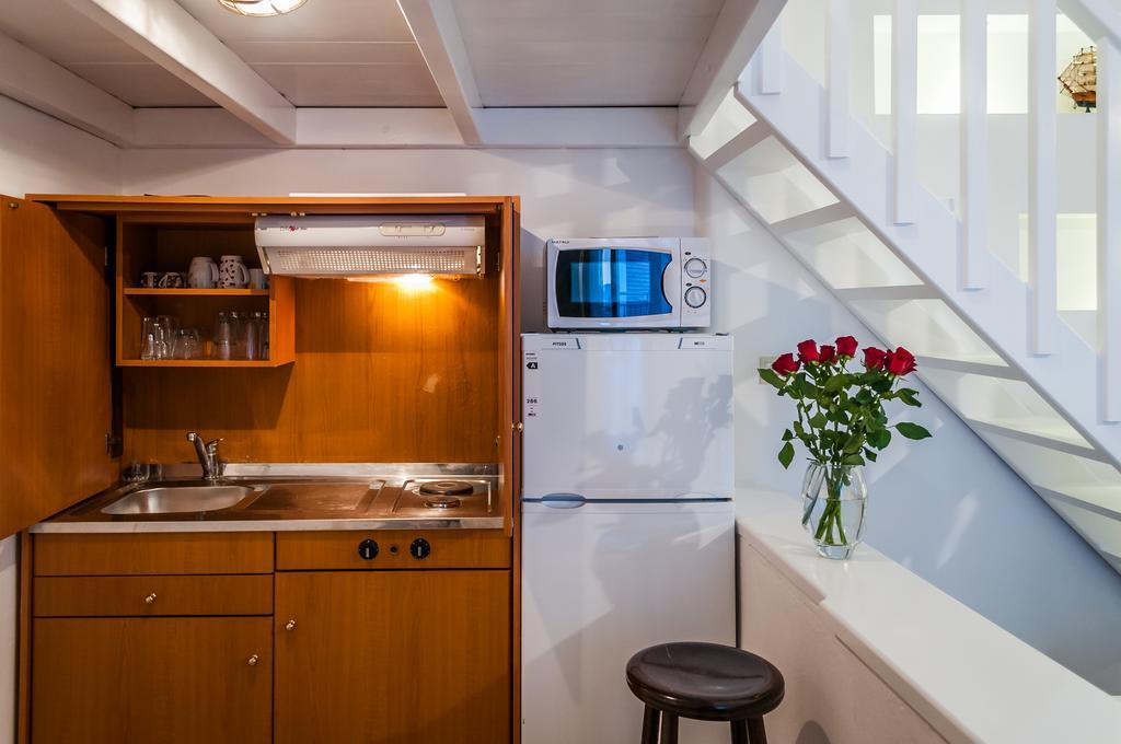 Seaside Apartments Αδάμας Εξωτερικό φωτογραφία